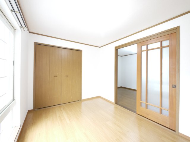 洗面設備　脱衣スペースもあります