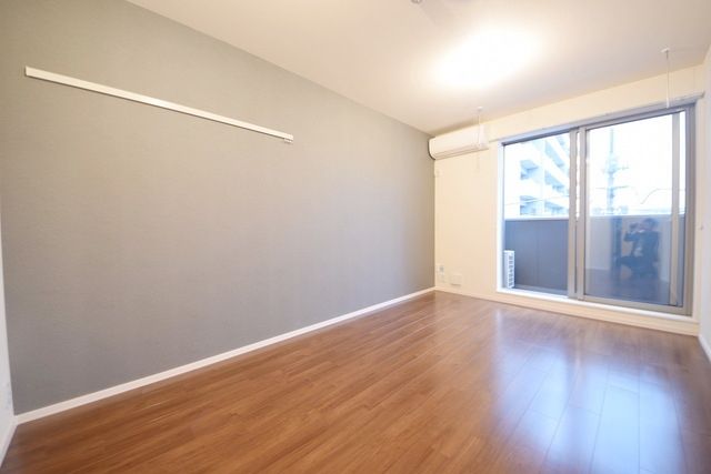 居室・リビング　別号室参考写真