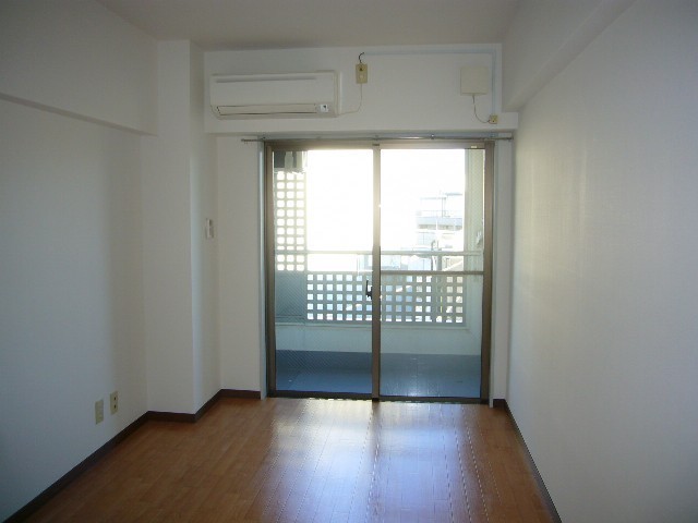 居室・リビング　※前回募集時のお写真です。