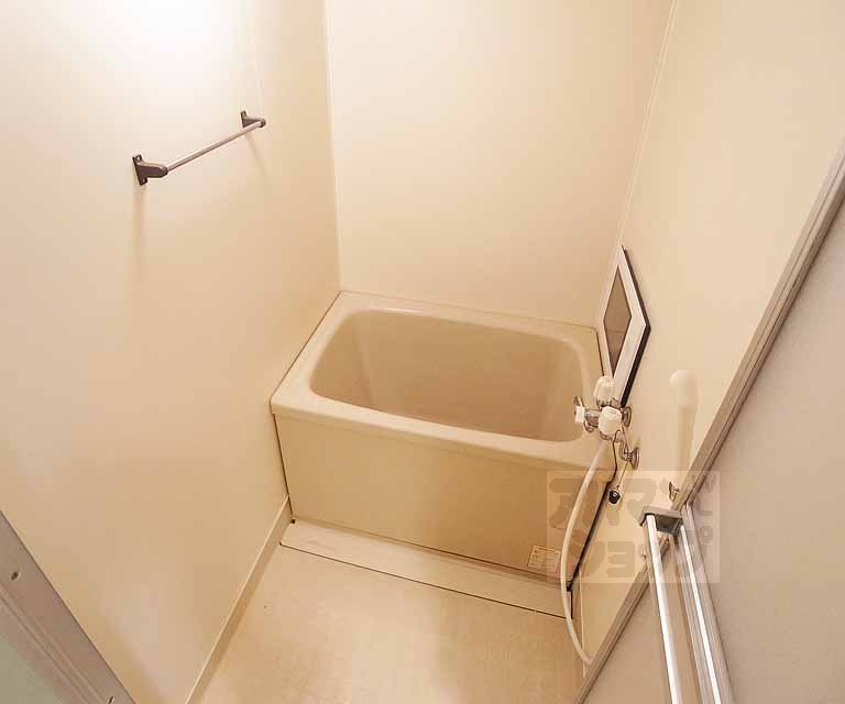 バス・シャワールーム　８０１号室のお風呂の写真になります。