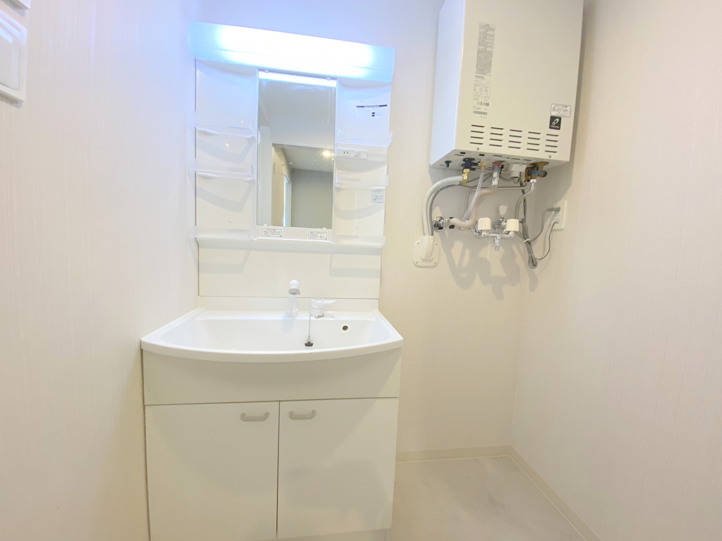 洗面設備　シャンプードレッサーです☆