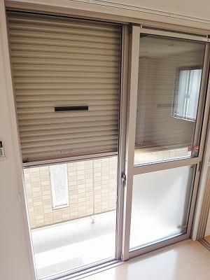 セキュリティ　★防犯シャッター付き★