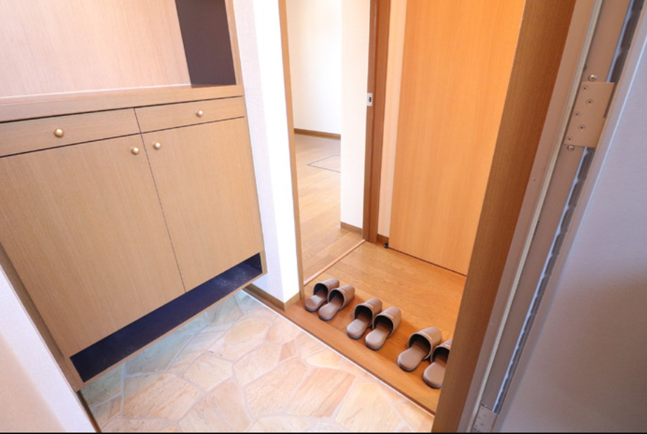 玄関　＊イメージになります