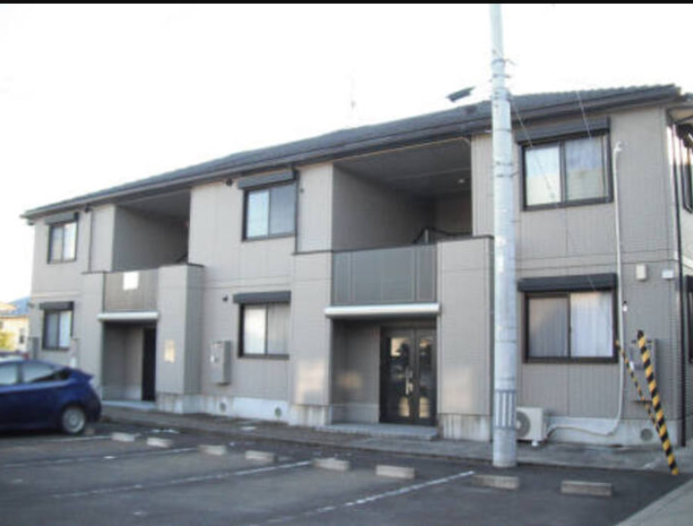 建物外観　南向き２階建てアパート