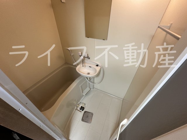 バス・シャワールーム　日々の疲れを癒すお風呂付です