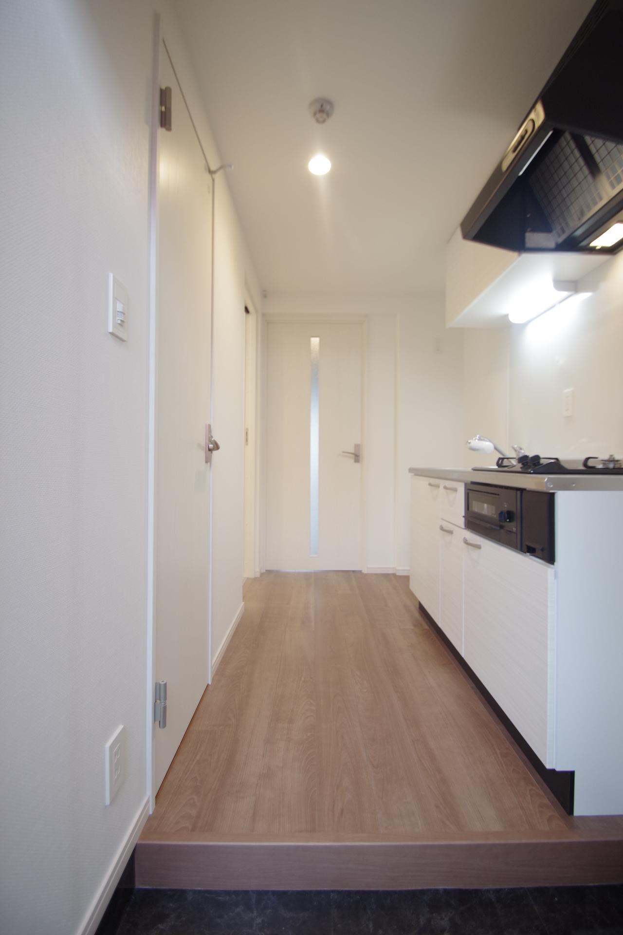 玄関　同タイプ別室の写真です。