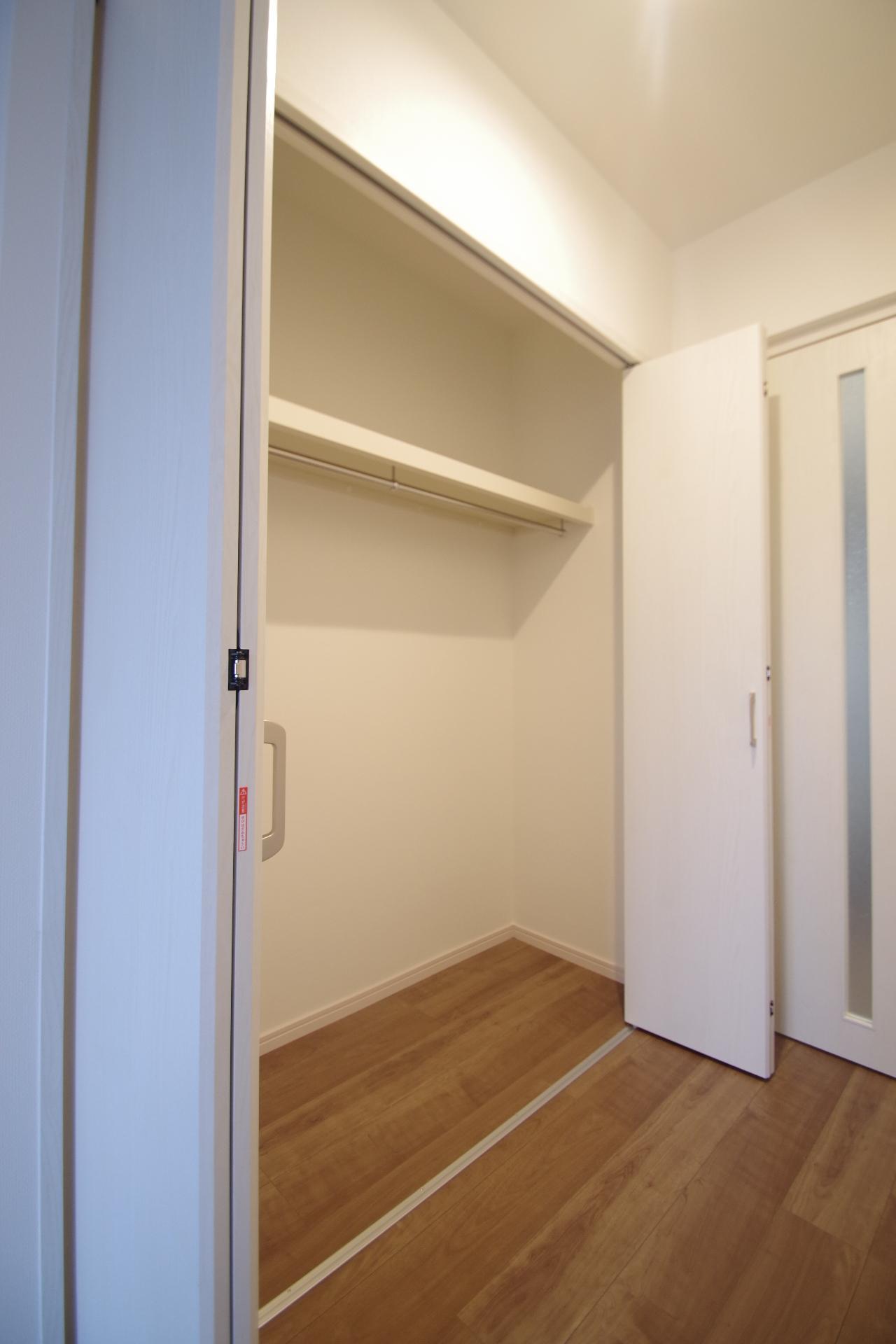 収納　同タイプ別室の写真です。