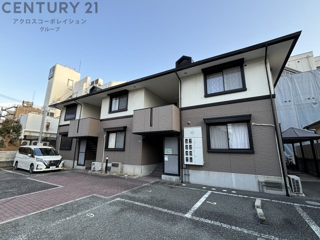 建物外観　最寄駅から徒歩３分！