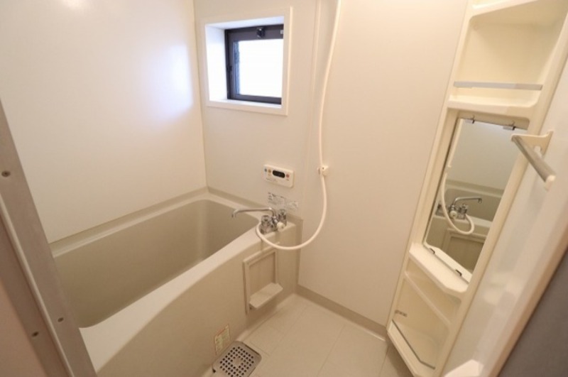 バス・シャワールーム　図面と現状に相違がある場合には現状を優先