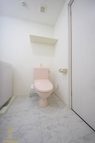 トイレ　モンサンミッシェル北浜