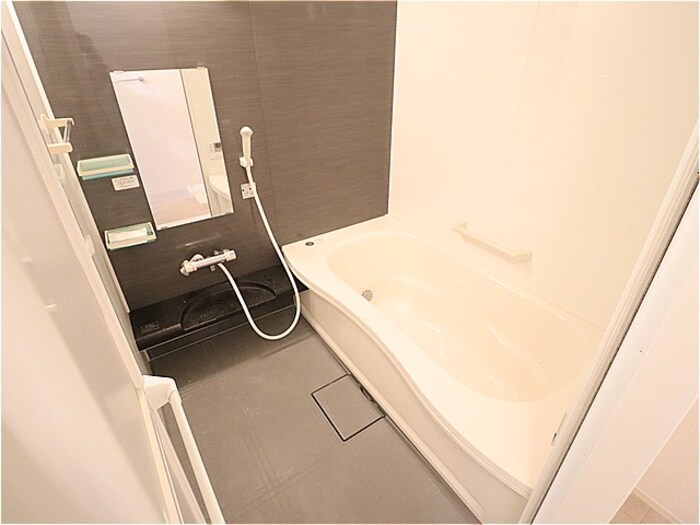 バス・シャワールーム　日々の疲れを癒すお風呂付です