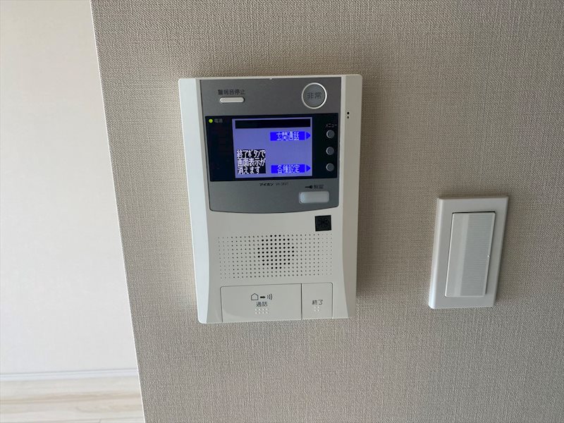 セキュリティ　モニタ付きインターホンで安心♪