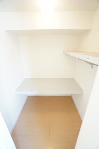 収納　※同物件・反転タイプの写真です。