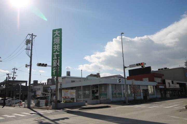 銀行　（株）大垣共立銀行／東中島支店（銀行）まで876m