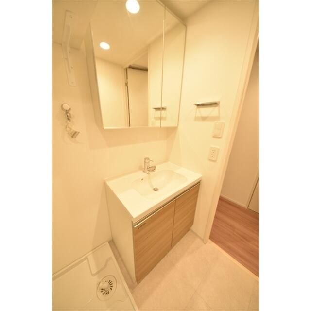 洗面設備　広い洗面スペース