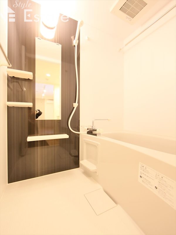 バス・シャワールーム　バスルーム