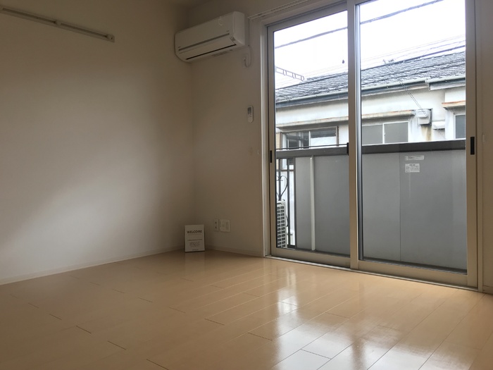 居室・リビング　明るい居間☆