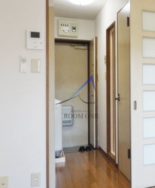 玄関　玄関です。