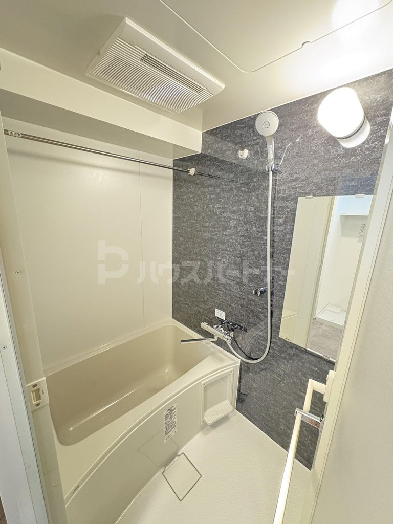 バス・シャワールーム　バルコニー