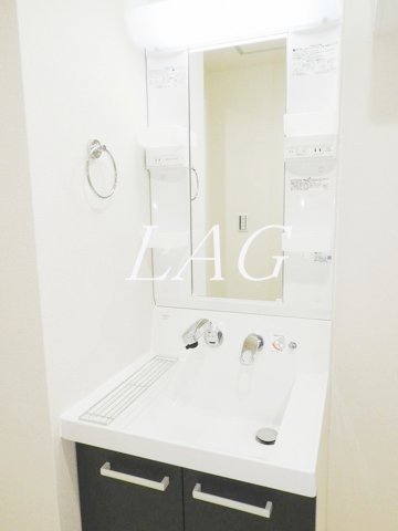 洗面設備　独立洗面台です。