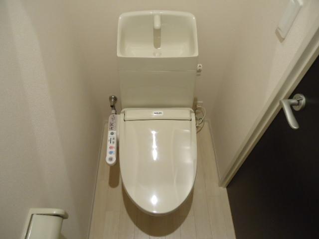 トイレ　シャワー付トイレ