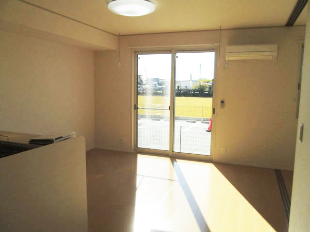 居室・リビング　１１．５帖のリビング♪