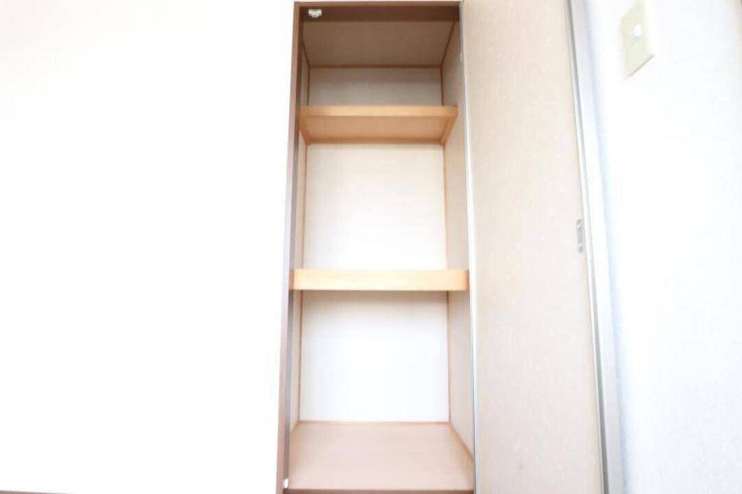 収納　クローゼット