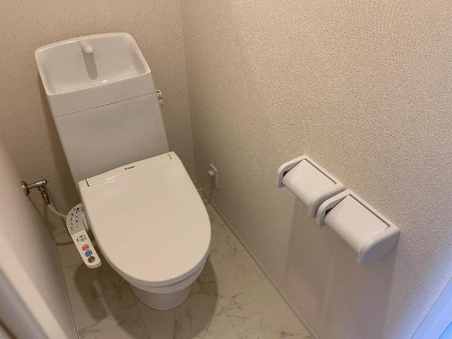 トイレ　シャワー付トイレ
