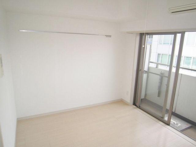 居室・リビング　★６．１帖フローリングのお部屋★