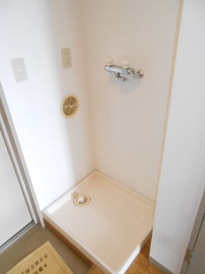 その他設備　洗濯機置場