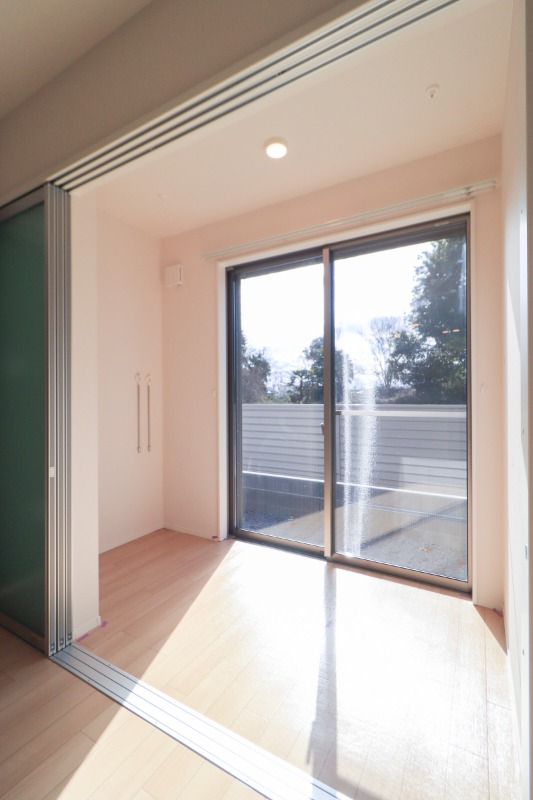 バルコニー　図面と現状に相違がある場合には現状を優先