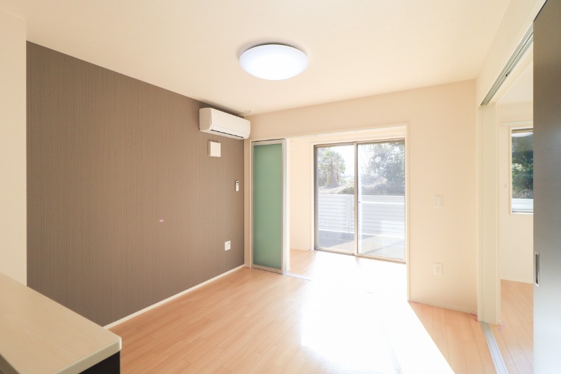 居室・リビング　図面と現状に相違がある場合には現状を優先