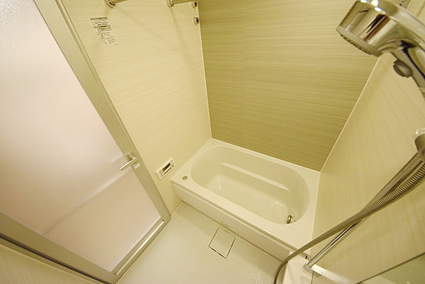 バス・シャワールーム　☆ゆっくりくつろげるお風呂☆