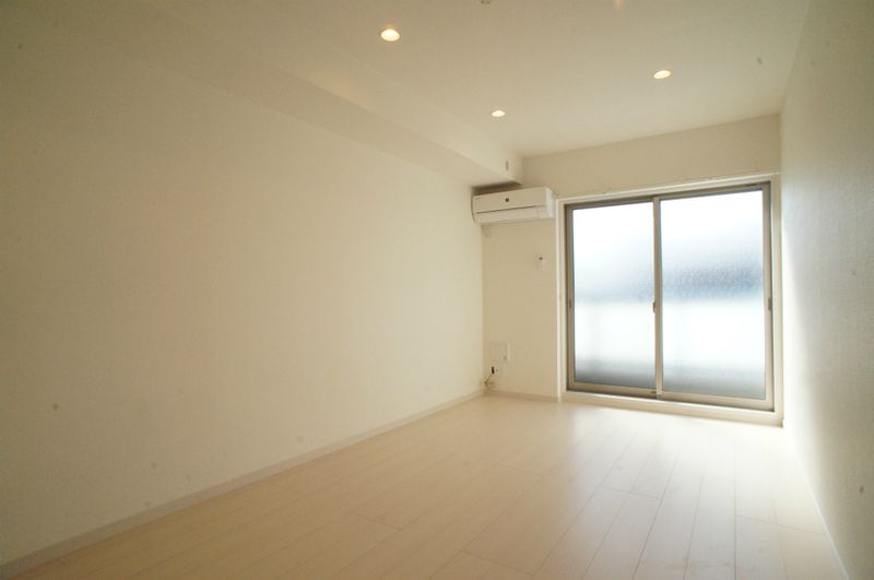 居室・リビング　別部屋参考写真となります