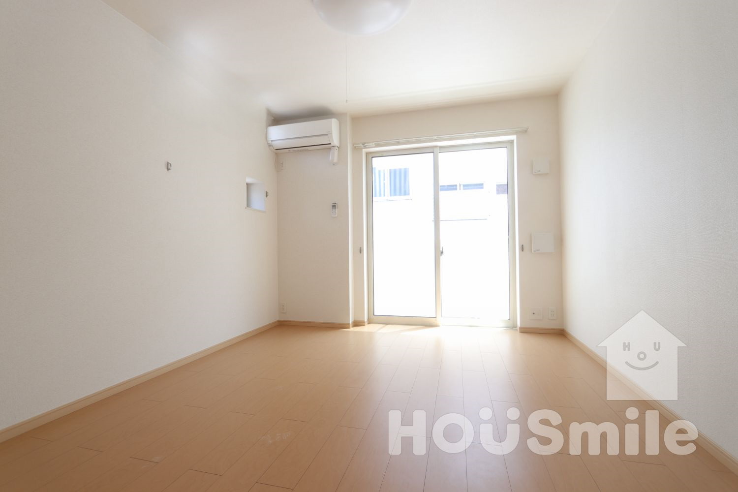 居室・リビング　洋室７．２帖