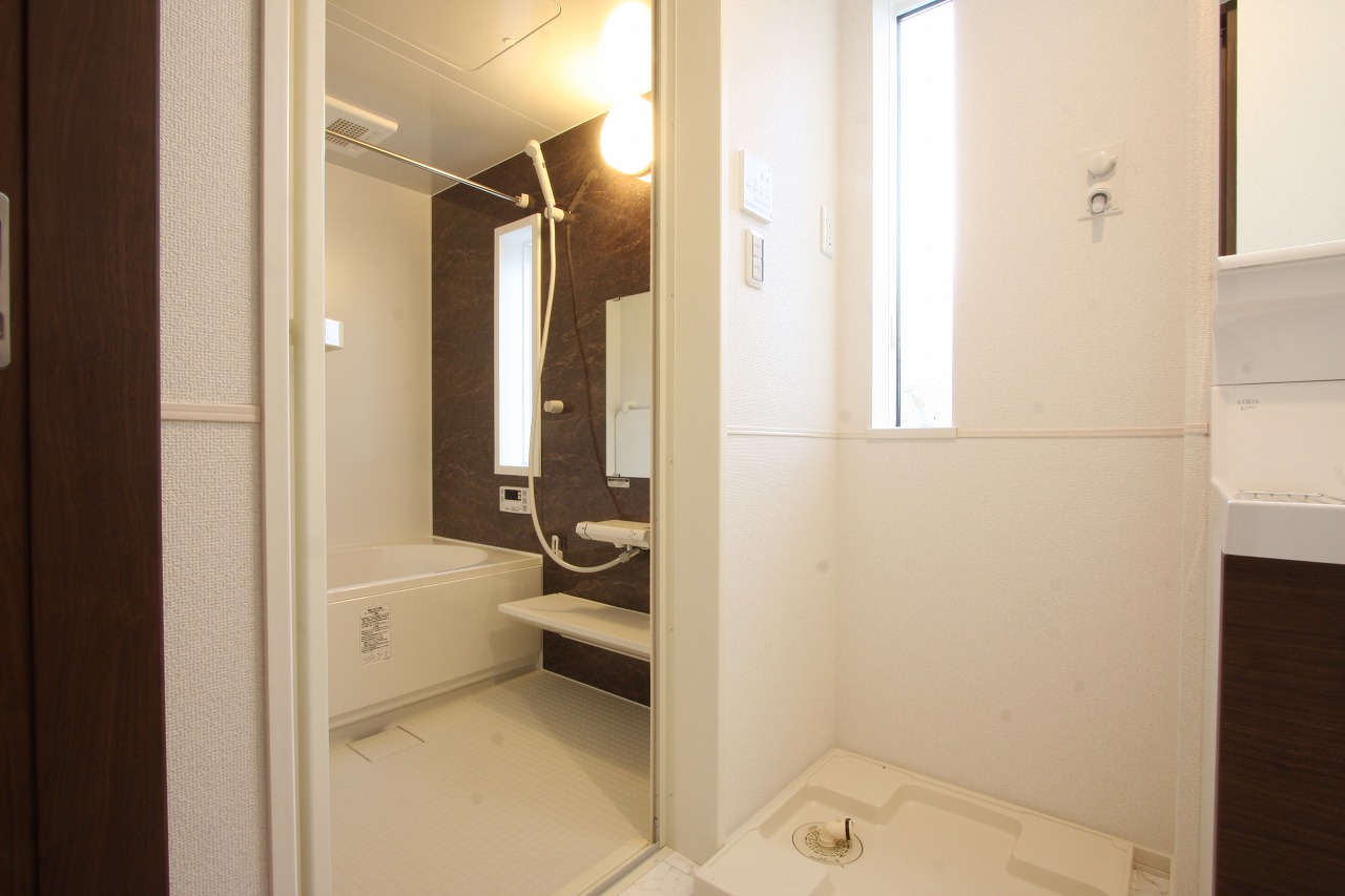 バス・シャワールーム