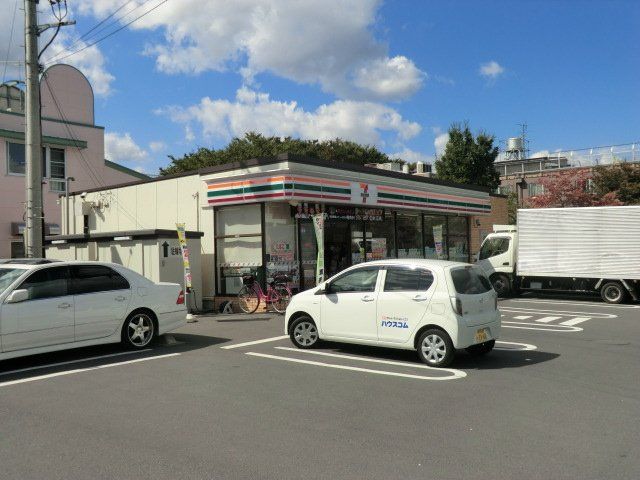 コンビニ　セブン-イレブン朝霞東洋大学前店（コンビニ）まで537m