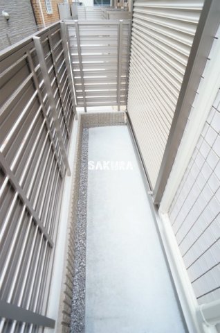 バルコニー　開放的で明るい空間を演出してくれるバルコニーです♪