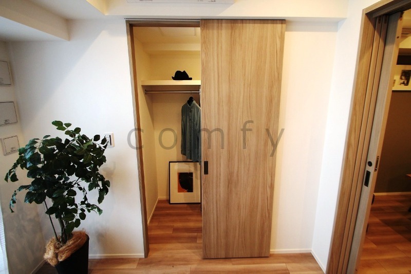 収納　ウォークインクローゼット