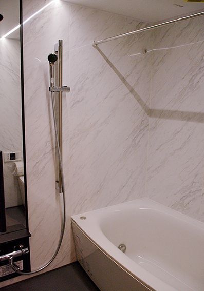 バス・シャワールーム