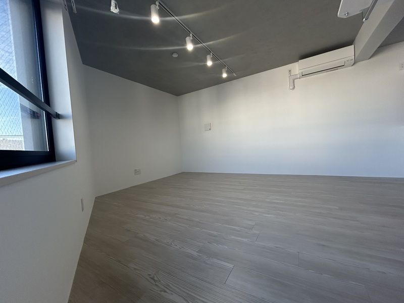 居室・リビング　パレス池袋本町　豊島区池袋本町３