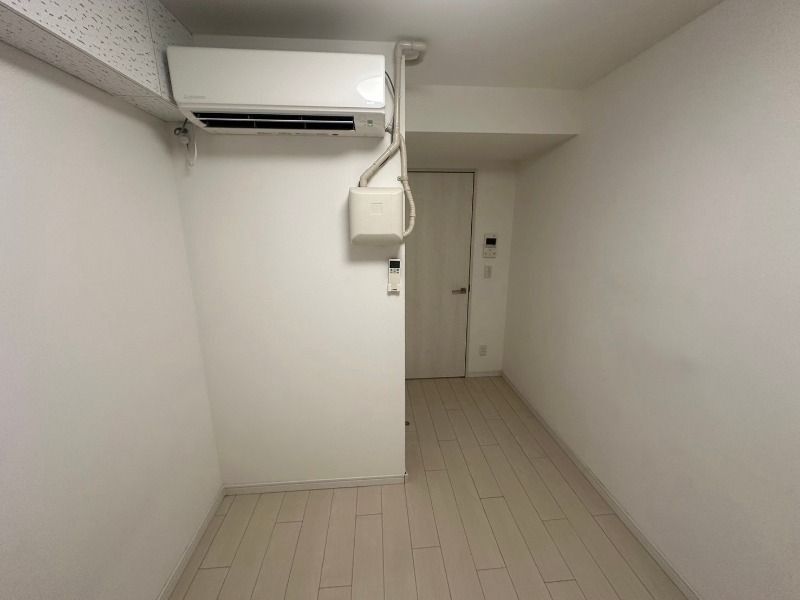 居室・リビング　☆明るい洋室☆