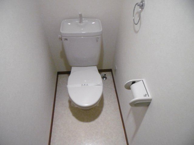 トイレ　清潔感のあるトイレです。