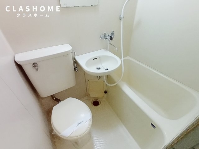 バス・シャワールーム　同物件の別部屋になります。