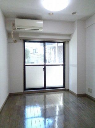 居室・リビング　物件画像