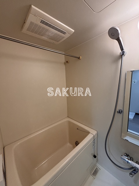 バス・シャワールーム　日々の疲れを癒すお風呂です♪