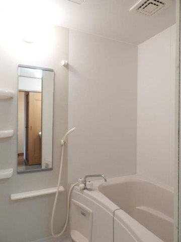 バス・シャワールーム　お風呂です