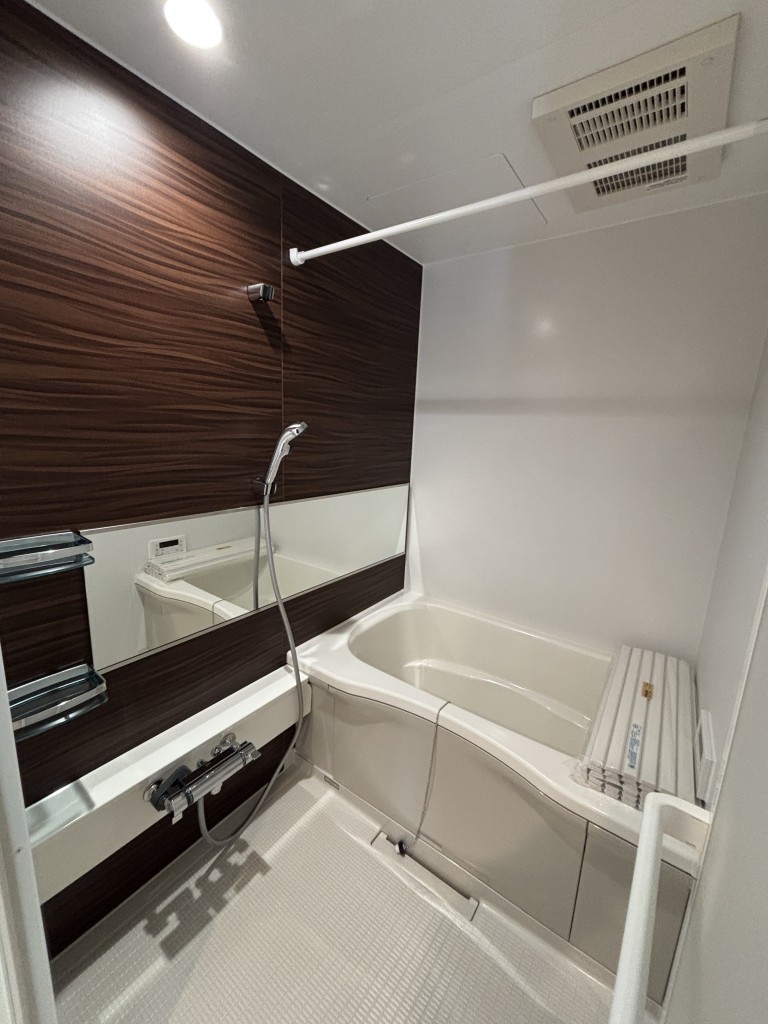 バス・シャワールーム　追焚＆浴室乾燥機付きバスルーム