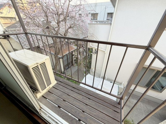 バルコニー
