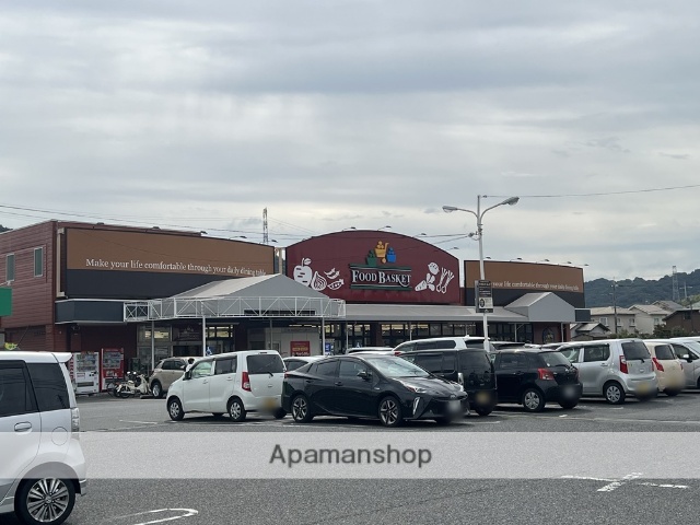 スーパー　ニシナフードバスケット玉野長尾店（スーパー）まで287m